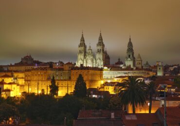 INTERVENTO wins the international competition for the lighting of the surroundings of the cathedral of Santiago